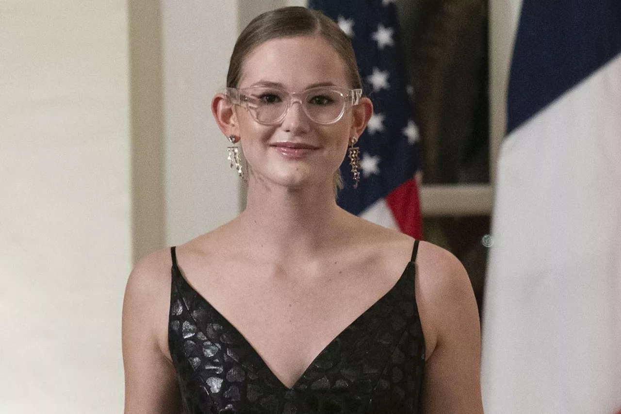 Violet Affleck, 18, Makes Impassioned Speech Against Mask Bans in Los Angeles Government Building