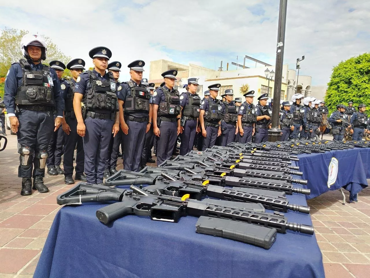 Después de tres años, Seguridad Pública de León recibe armamento por parte de SEDENA