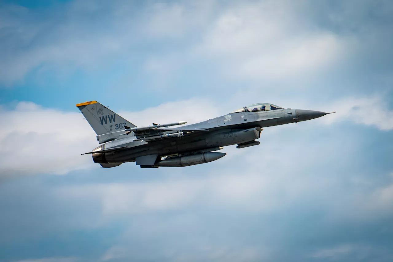 F-16s head to Ukraine to begin flights this summer