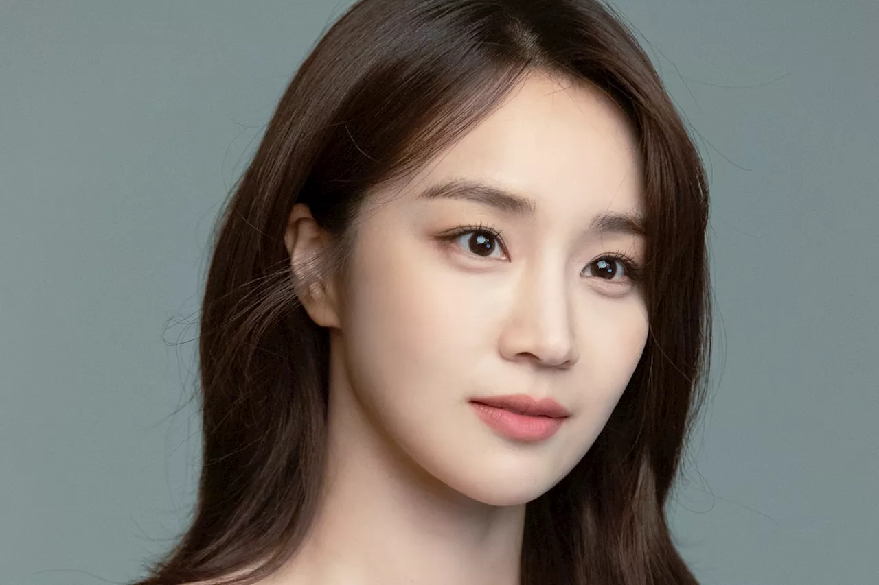 “Perfect Marriage Revenge” Star Jung Yoo Min Announces Marriage Plans