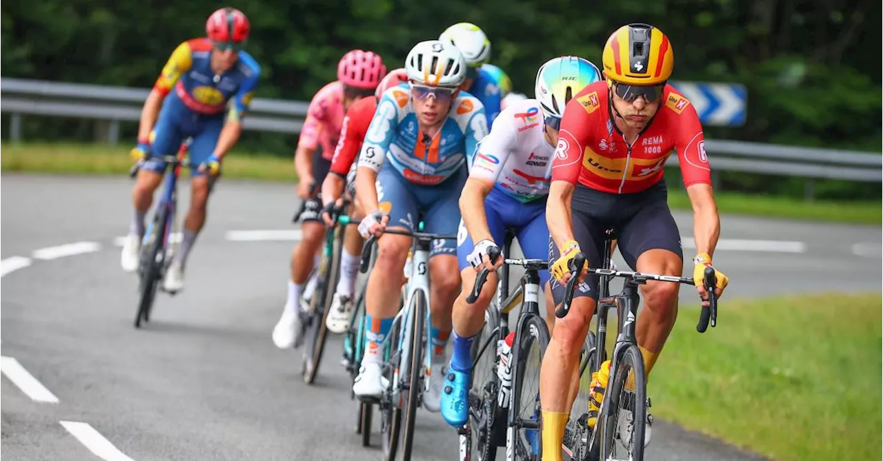 Tour de France : six coureurs, dont Carapaz, prennent plus de deux minutes sur le peloton (direct)