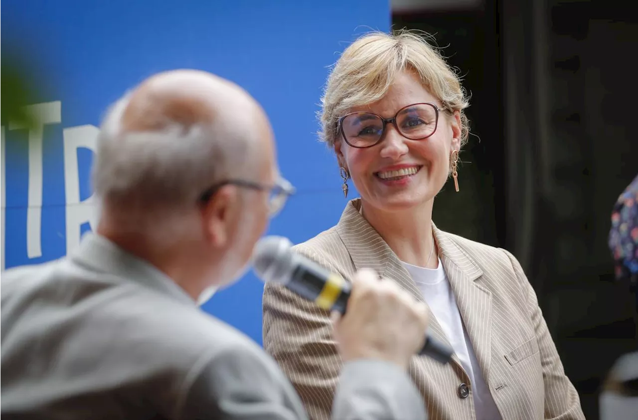 Judith Godrèche : « c’est une chanson qui parle d’un homme qui demande le consentement… »