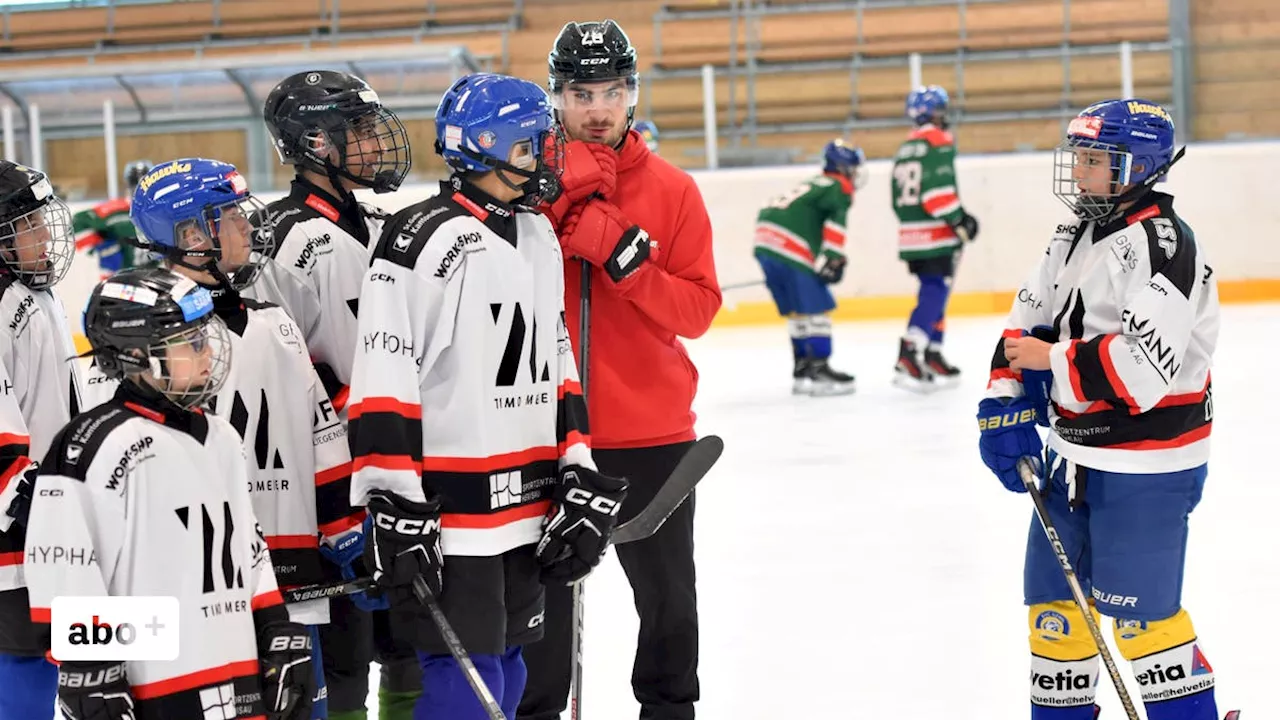 Lauter Timo Meiers: Der Herisauer NHL-Star trainiert im Sportzentrum mit Kindern