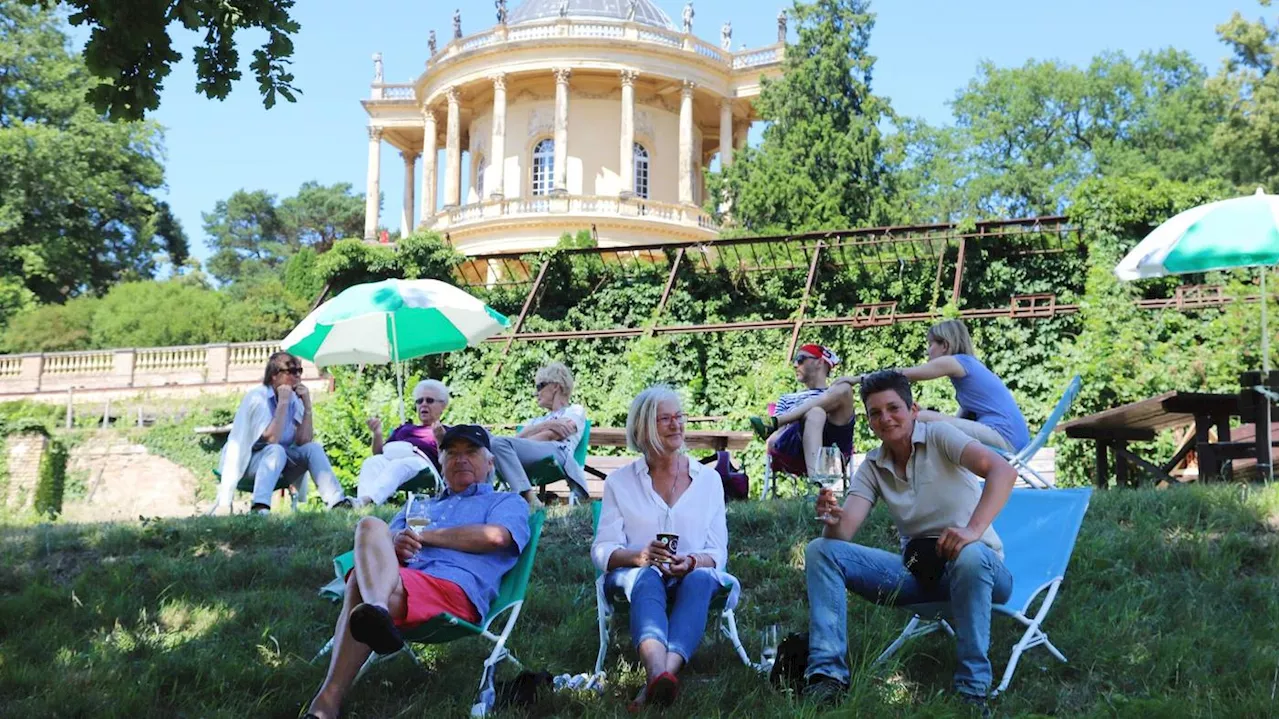 Königliches Weinfest auf Potsdamer Klausberg: Brandenburger Weine, Riesling-Seminar und Kultur