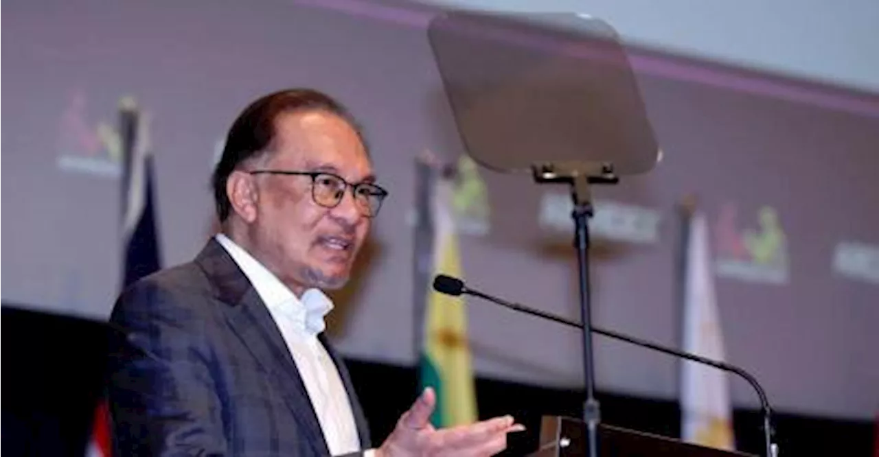 PM Anwar urges Muslims to embrace spirit of Hijrah for cultural, spiritual renewal