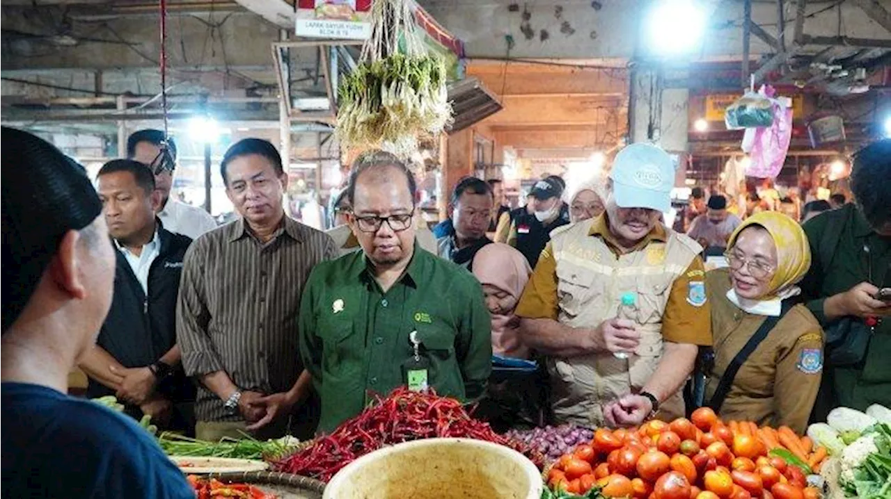 Pedagang Pasar Mengeluh Penjualannya Merosot, Bapanas Lagi Musim Masuk Sekolah