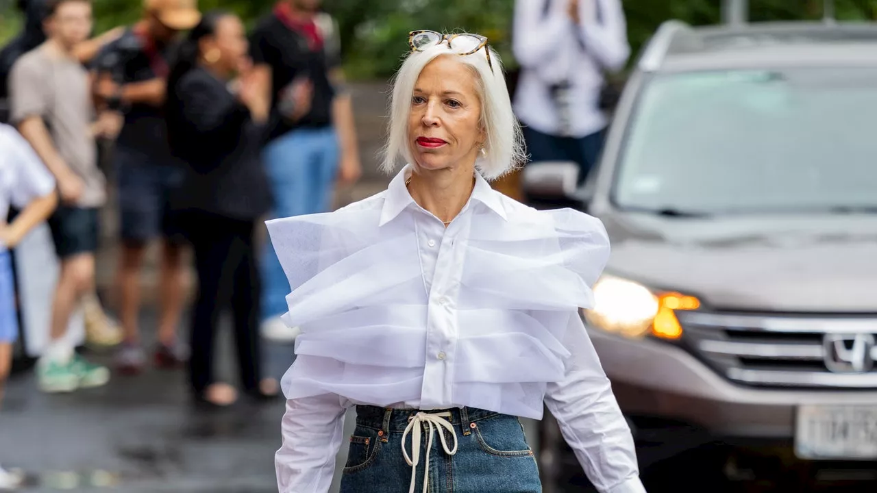 Baggy Jeans mit weißen Blusen: 6 Styling-Ideen für den angesagten Look im Sommer 2024