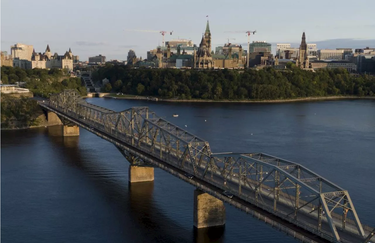 60 years of road salt has destroyed Ottawa's Alexandra Bridge: officials