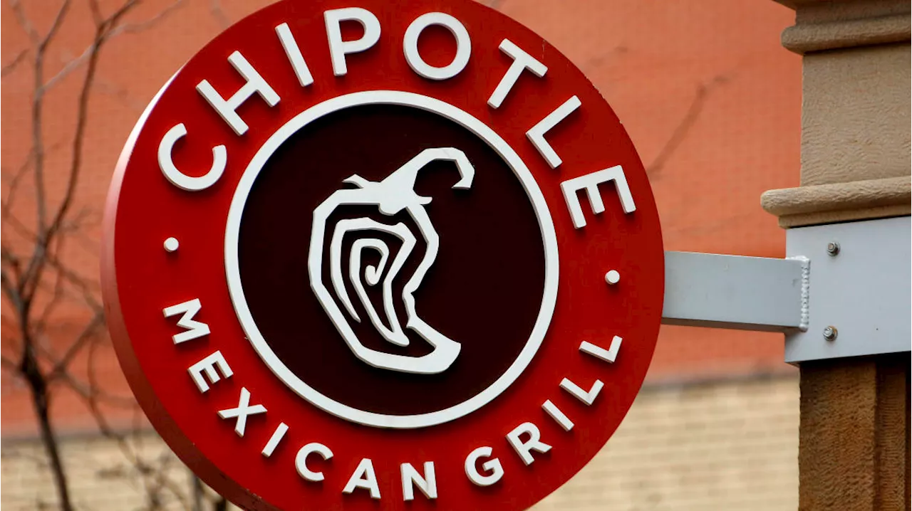 Chipotle stock ticks lower as CFO plans retirement