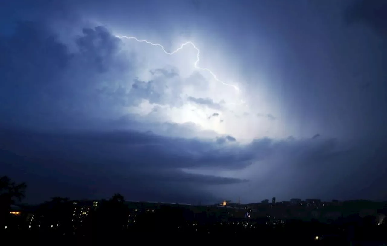 Orages : Risque de « dégâts importants » dans huit départements du Sud, en vigilance orange