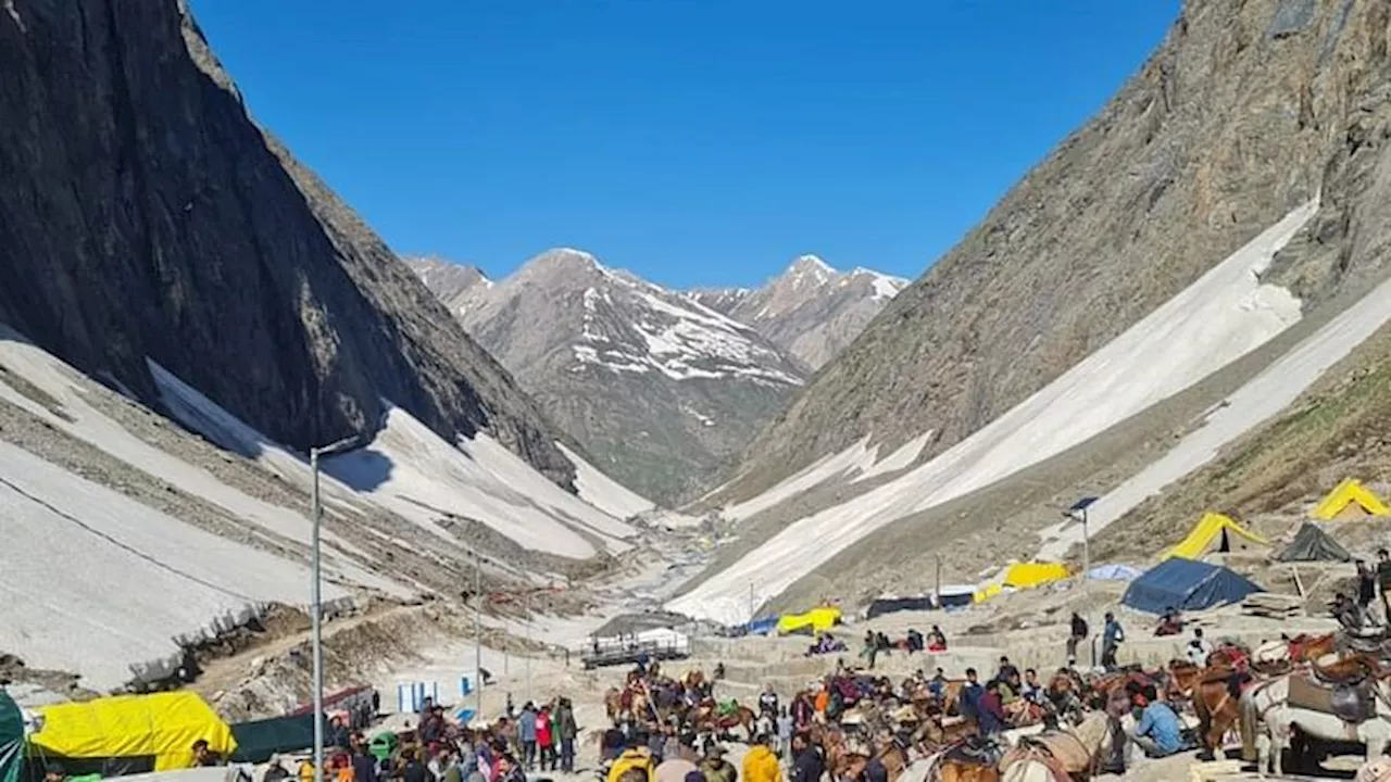 Amarnath Yatra: अब तक ढाई लाख से अधिक श्रद्धालु पहुंचे बाबा के दरबार, दर्शन कर लौटने वालों पर कैलाशपति की कृपा