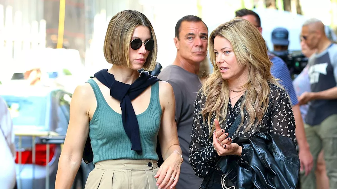 Jessica Biel throws herself into character as she films The Better Sister with Elizabeth Banks in...