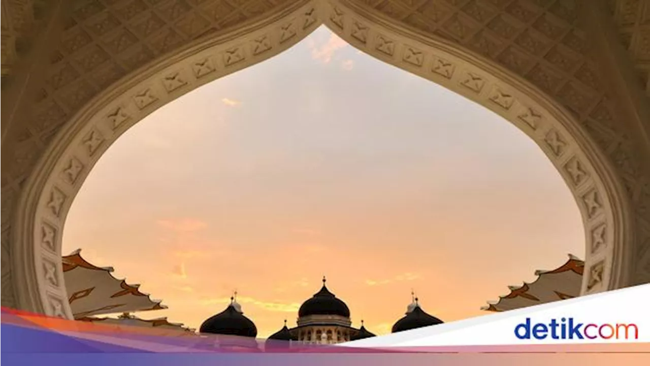 Doa Masuk Masjid Versi Pendek-Panjang dan Adabnya