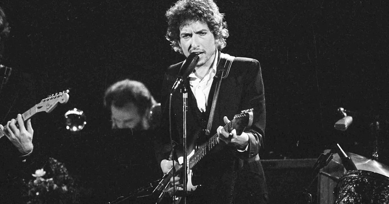 Bob Dylan gives fans a chance to relive iconic 1974 tour with The Band in staggering 27-disc set