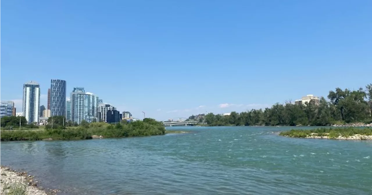 Calgarians finding ways to cool down during heat warning