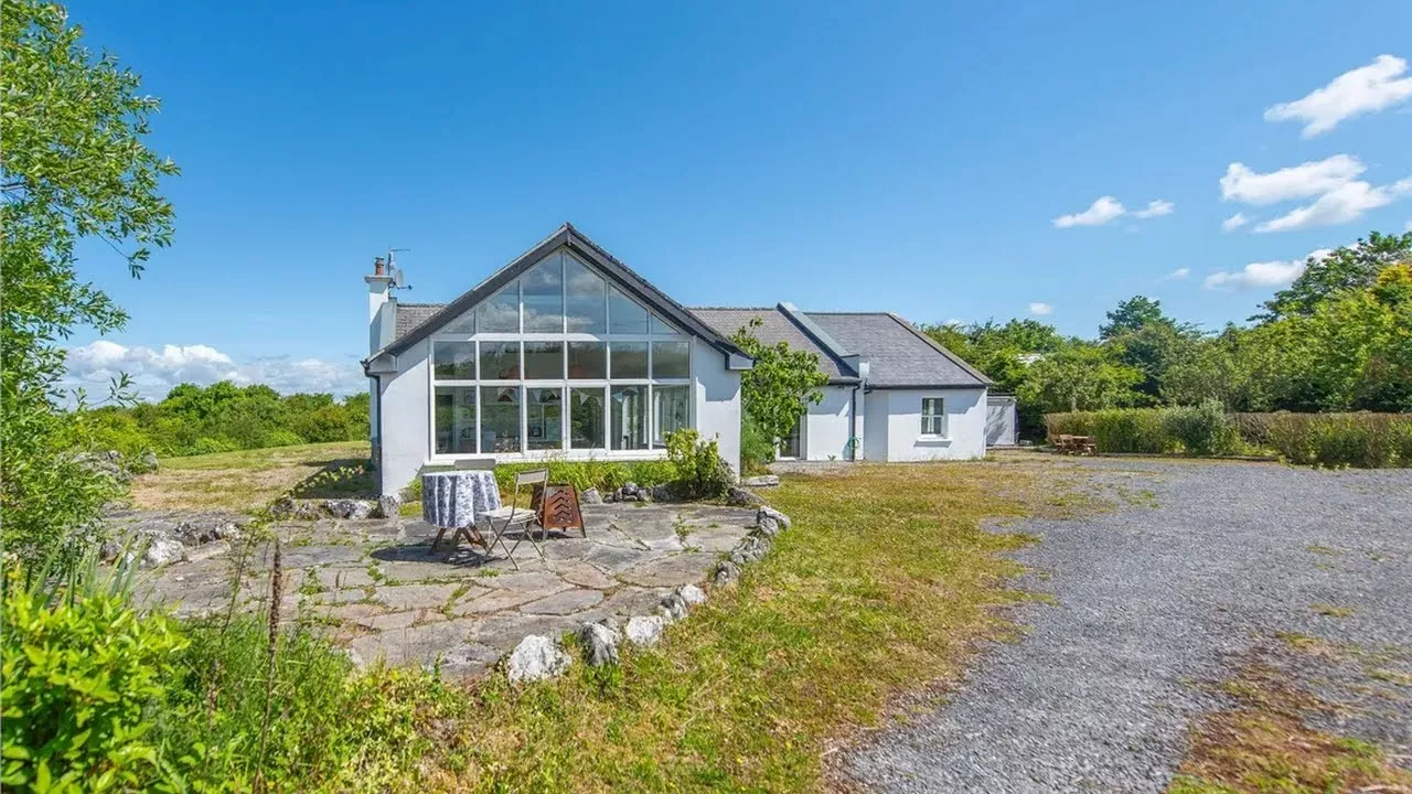 This light-filled home along the Wild Atlantic Way is on the market for €850,000