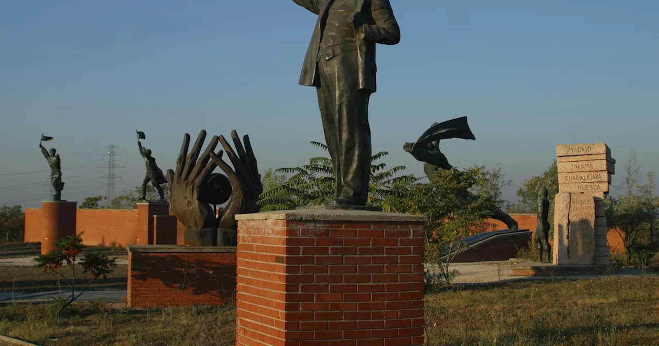 Budapest confronts traumatic Soviet past with a walk in the park