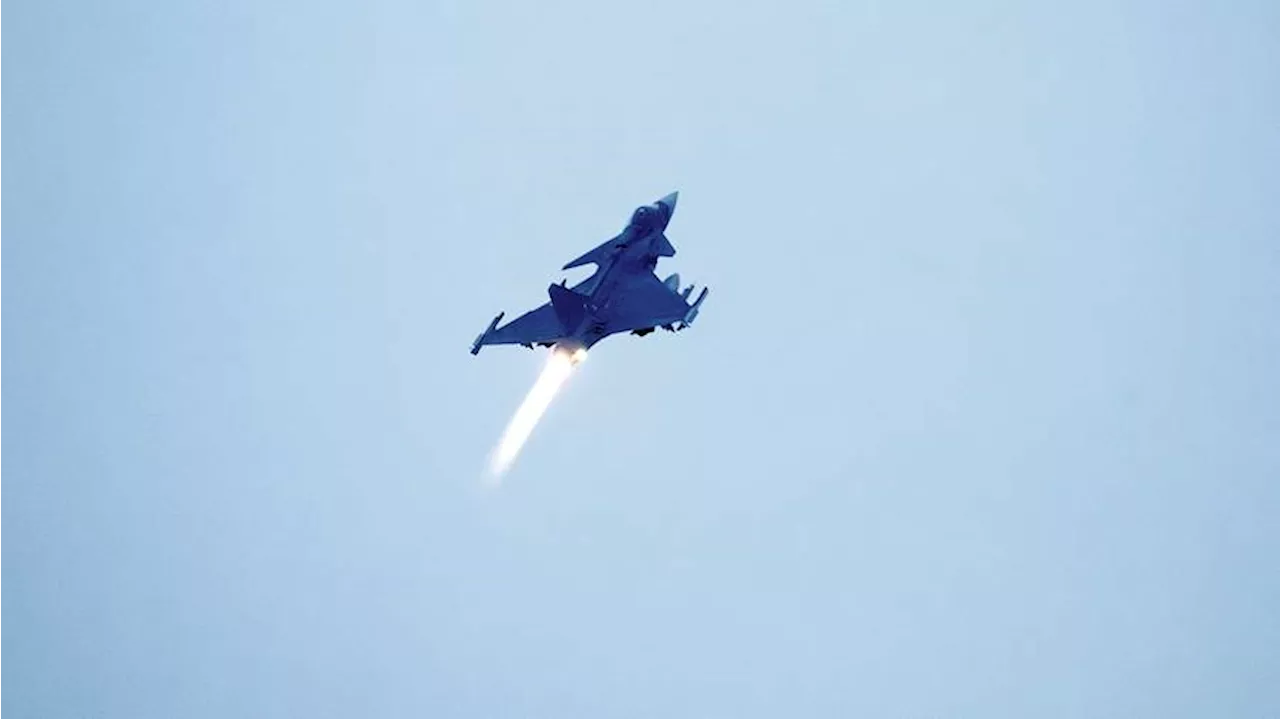 Швеция отложила поставки Украине истребителей Gripen