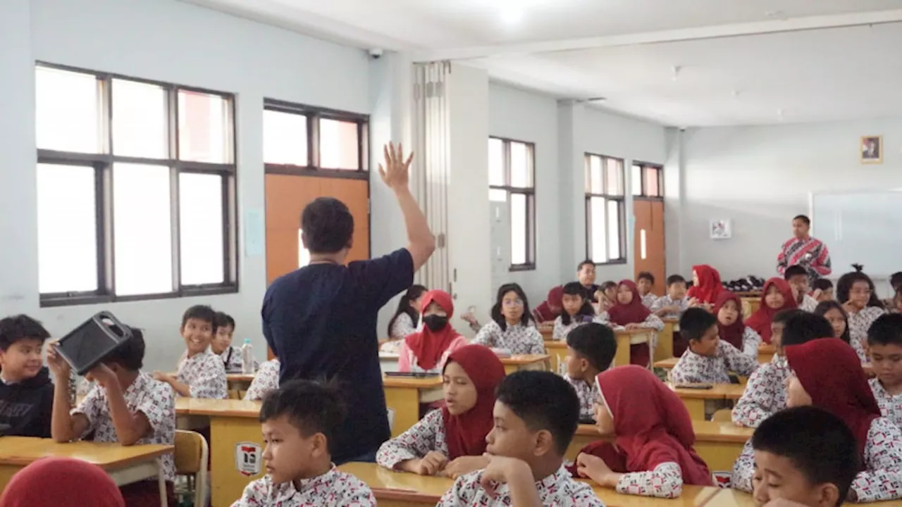 PT Telkom dan Yayasan Pendidikan Telkom Bandung Latih Siswa Cegah Kejahatan Siber