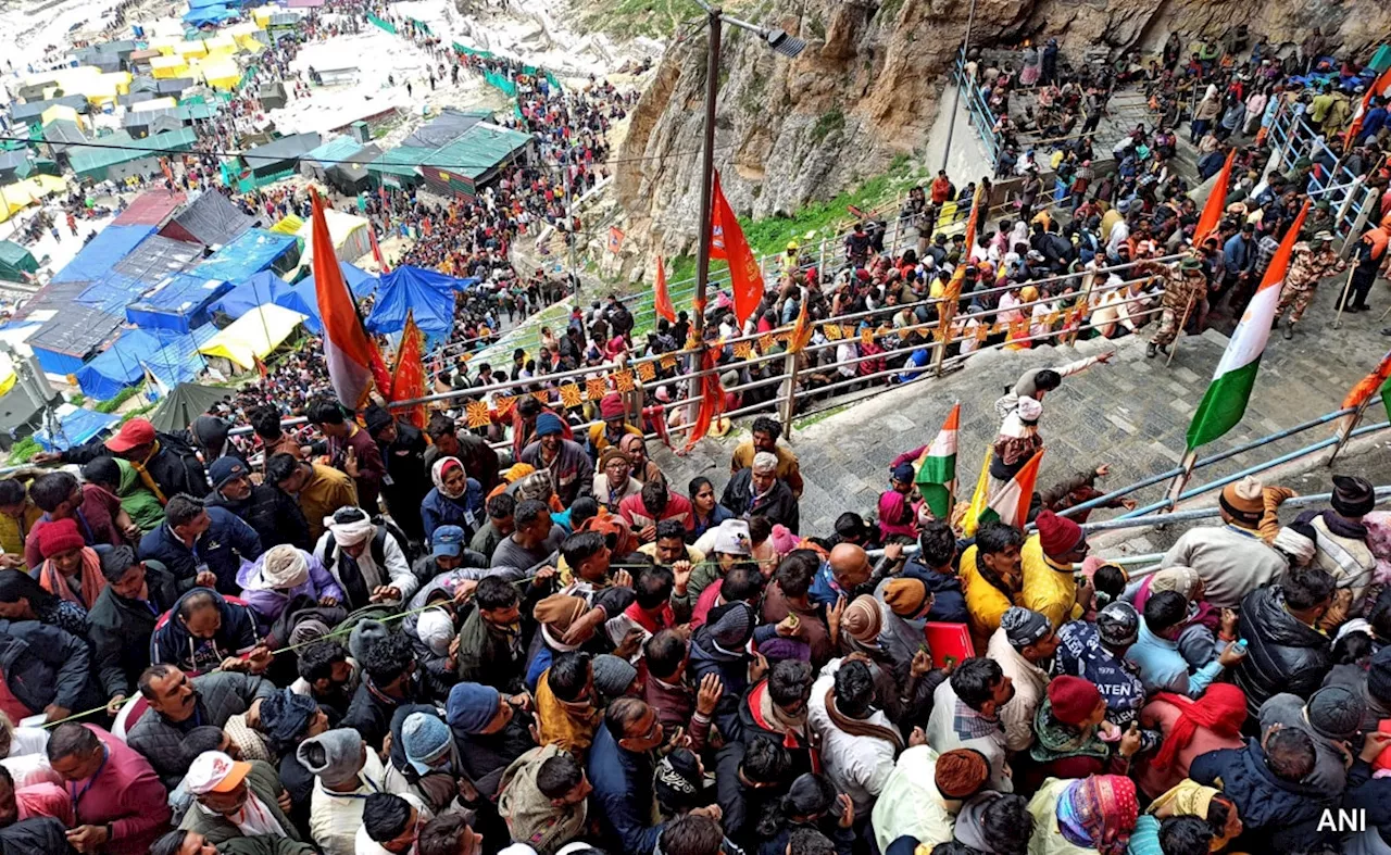 अमरनाथ यात्रा के 12वें दिन 19 हजार से ज्यादा श्रद्धालुओं ने किए बाबा बर्फानी के दर्शन