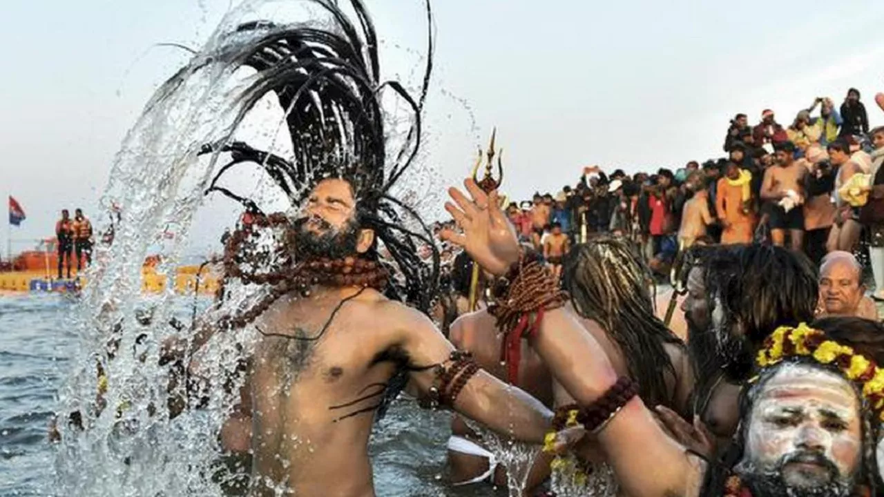 Prayagraj Kumbh की तैयारी जोरों पर, महाकुंभ में 50 करोड़ श्रद्धालुओं के पहुंचने की उम्मीद