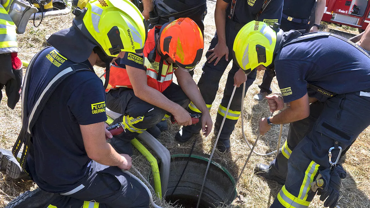 Mann in Kanalrohr gefangen: Aufwendige Rettungsaktion endete tragisch