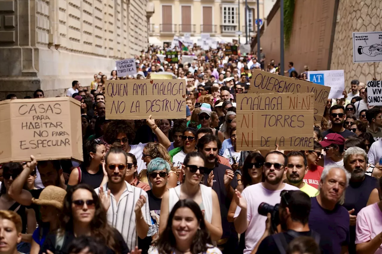 Moreno Bonilla tumba una tasa al visitante que recaudaría 220 millones en plena ola de protestas por la...