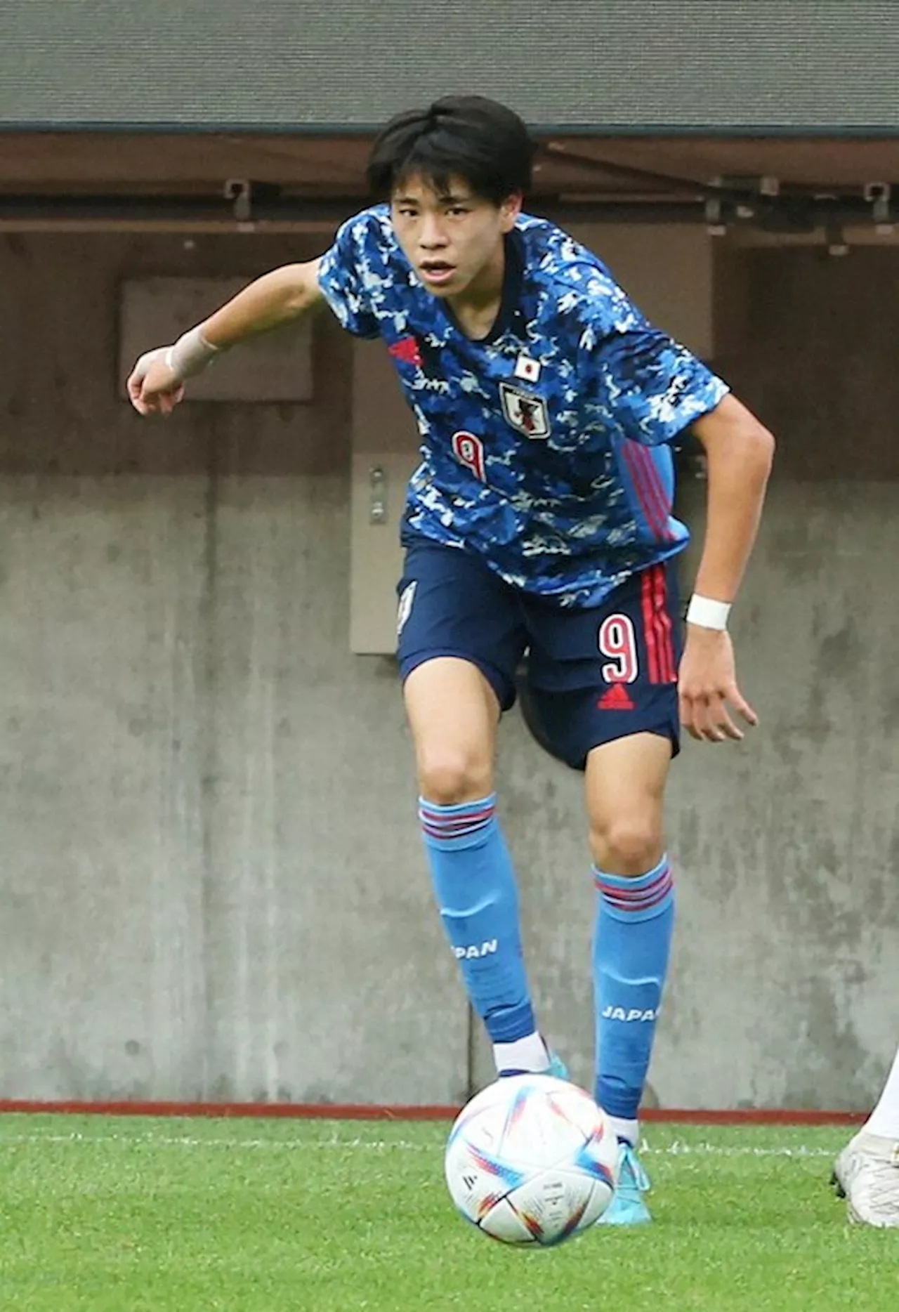 J2熊本の18歳大型ストライカー U―19日本代表FW道脇がベルギー2部ベフェレン移籍へ（2024年7月11日）｜BIGLOBEニュース