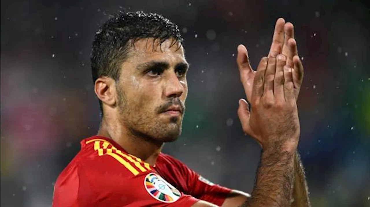 Spagna, Vivian: 'Rodri il miglior giocatore del mondo. Avrebbe già dovuto vincere il Pallone d'Oro'