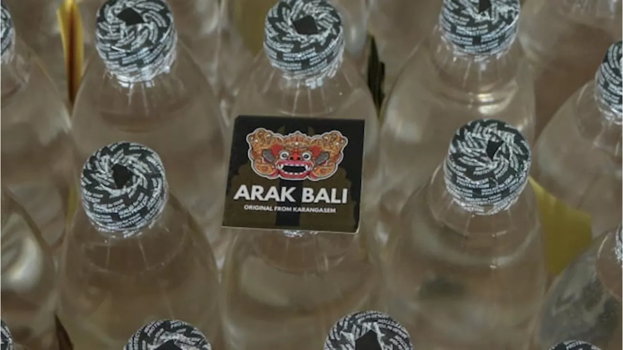 Bea Cukai Semarang Gagalkan Pengiriman Tiga Ribu Botol Arak Bali Tak Berpita Cukai