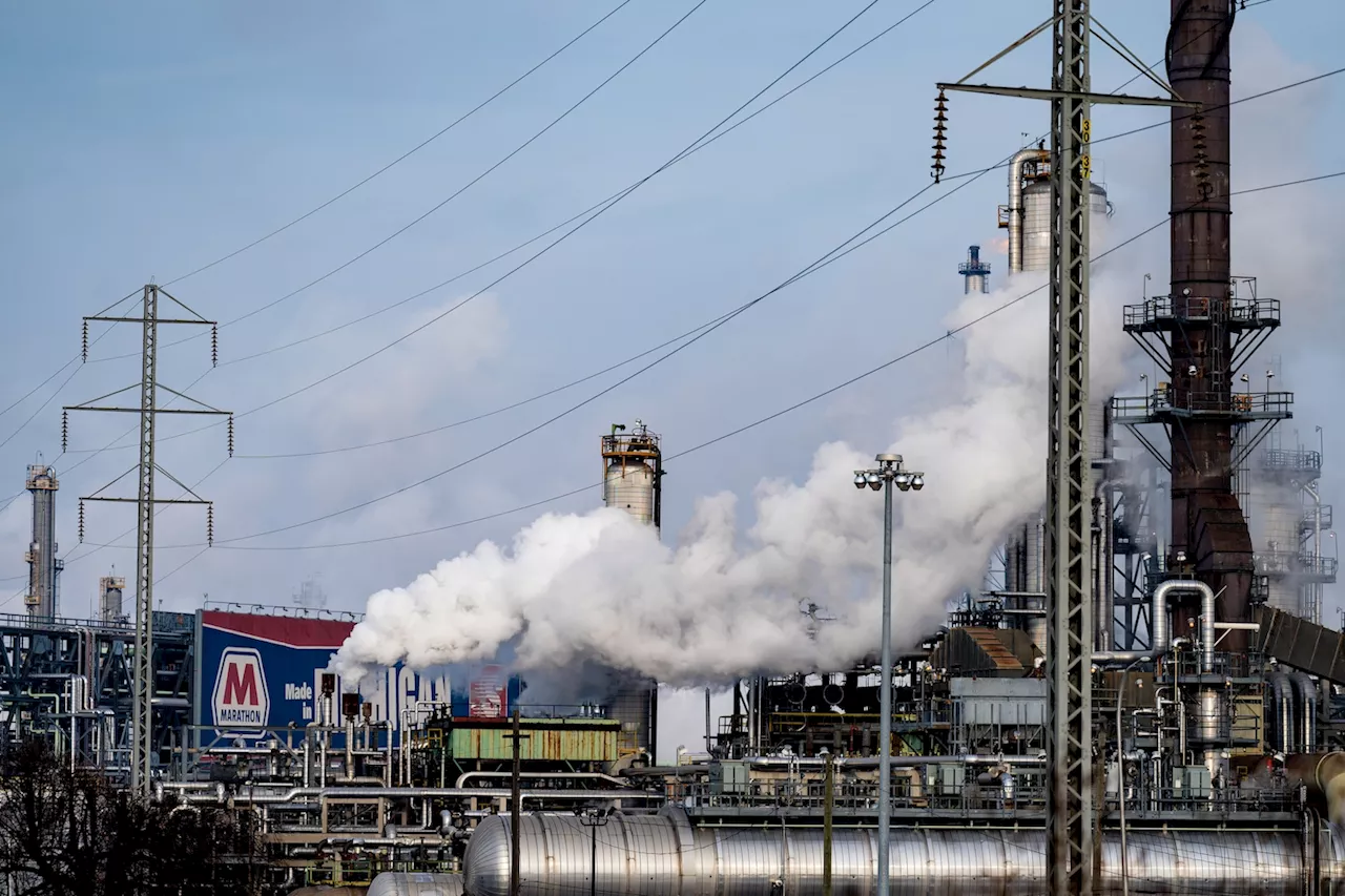 Marathon Oil agrees to record penalty for oil and gas pollution