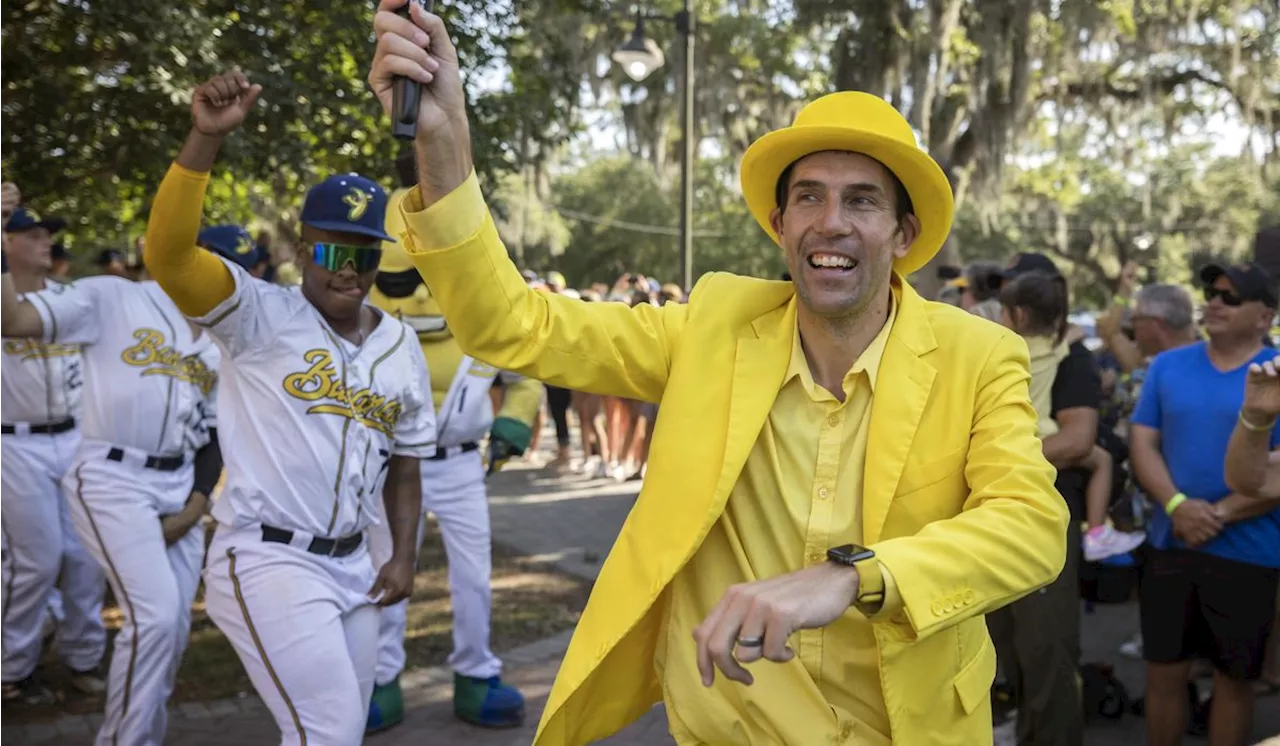 Savannah Bananas bring 'greatest show in sports' to sold-out Nationals Park