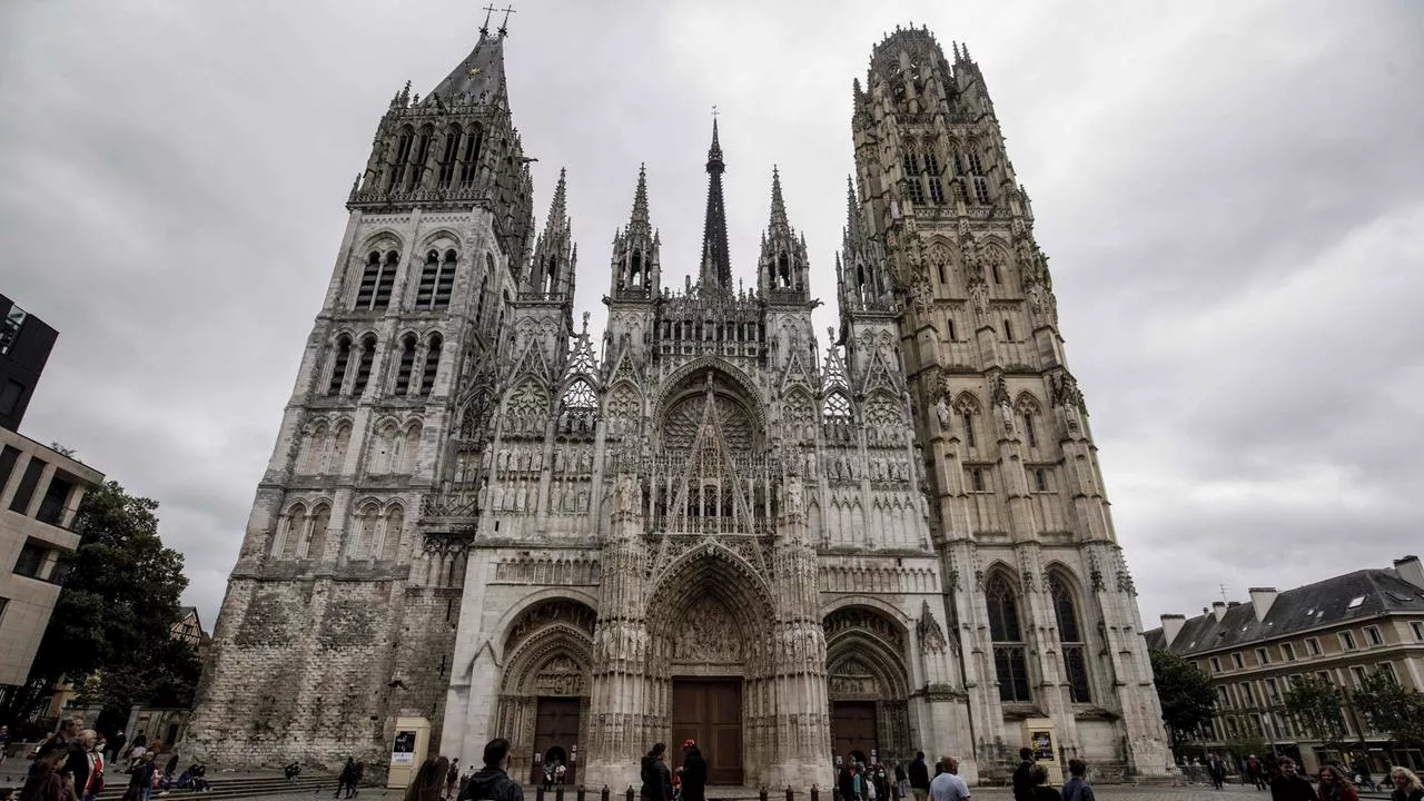 Frankreich: Feuer in Kathedrale von Rouen ausgebrochen