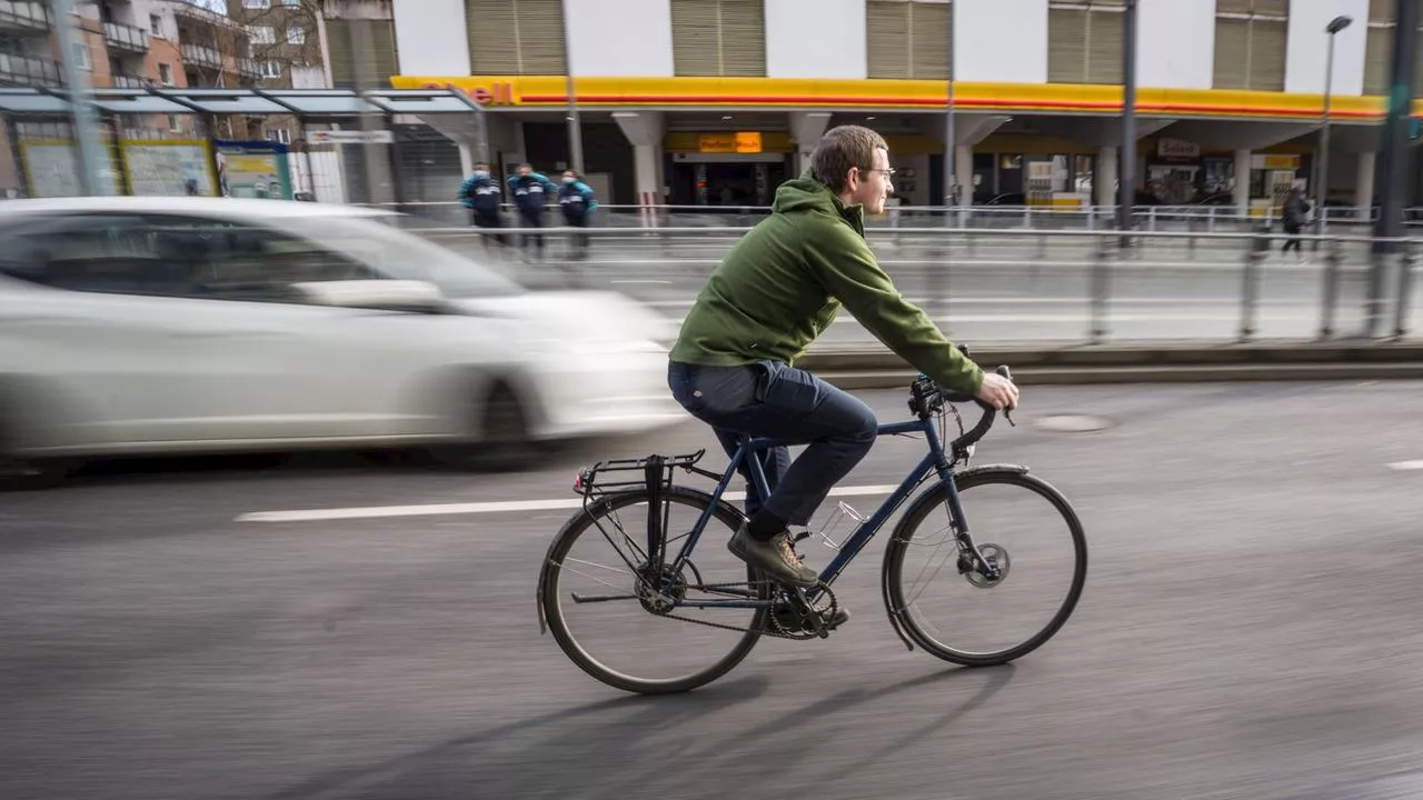 Unfallforscher fordern getrennte Radwege für mehr Sicherheit