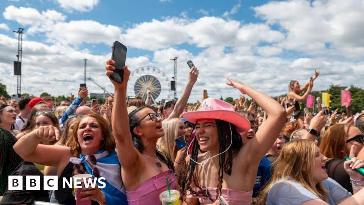 In pictures: TRNSMT music festival off to sizzling start