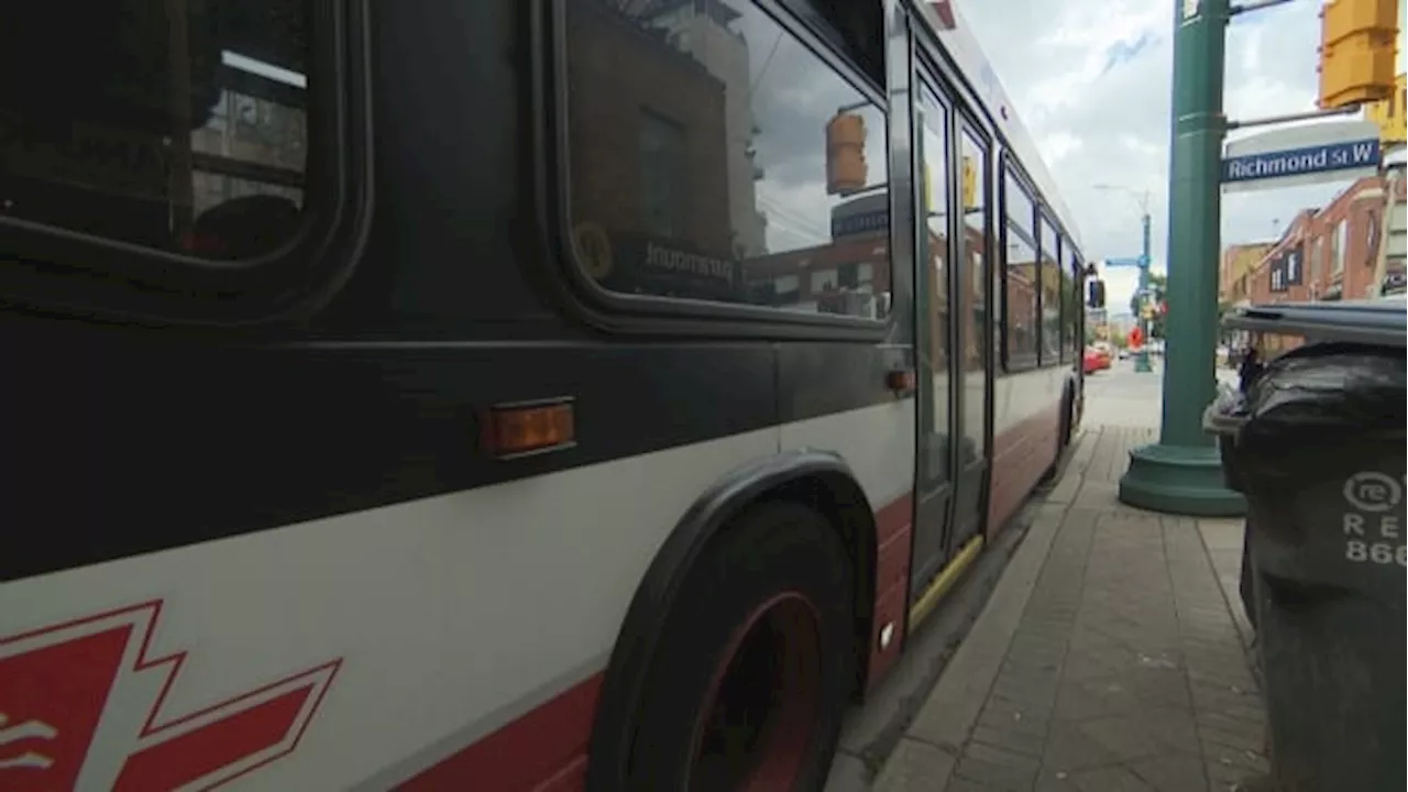 Council to consider dedicated bus lane on part of Spadina Avenue