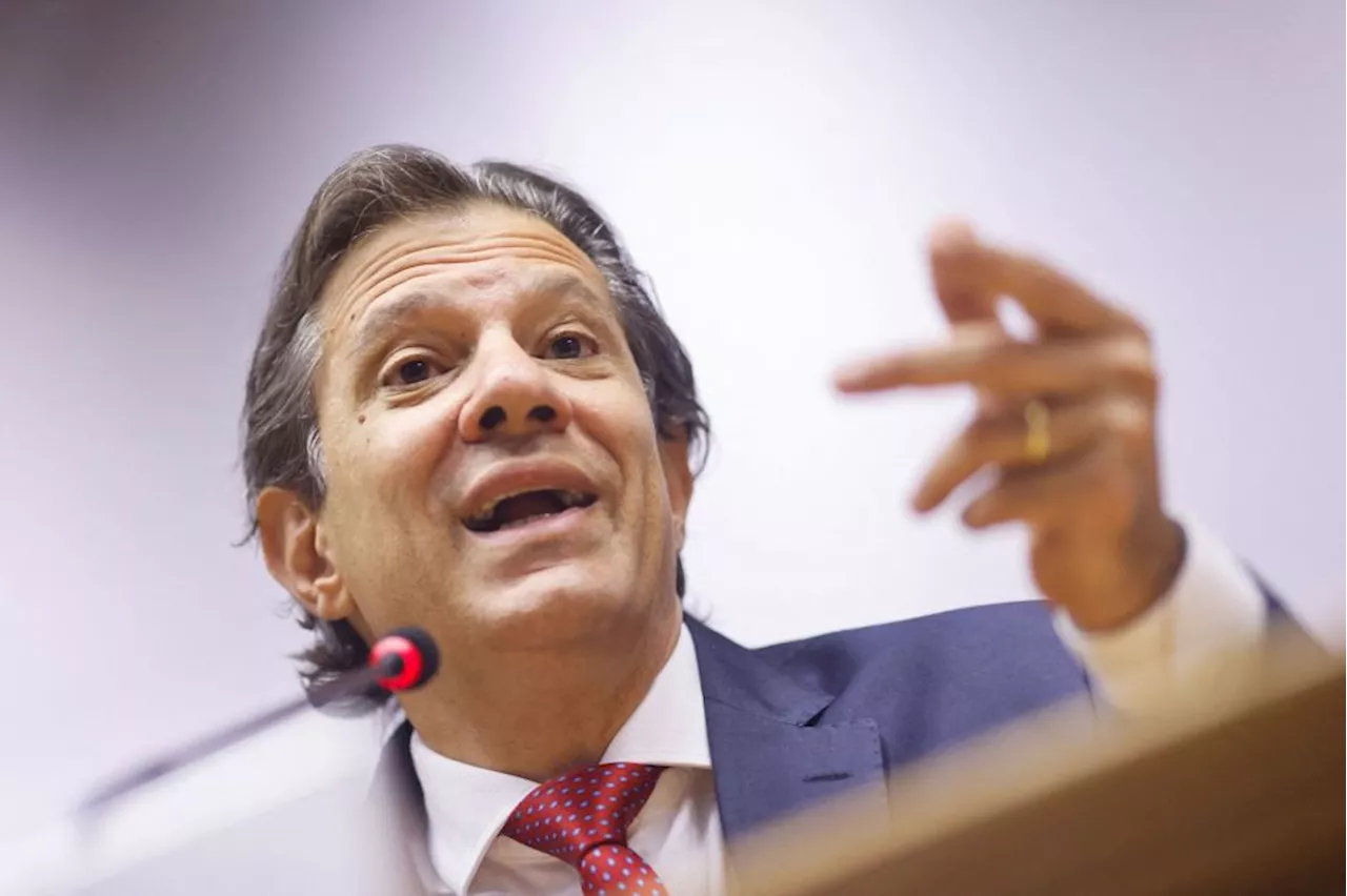 Haddad critica expansão fiscal e diz que Lula cortará gastos se necessário