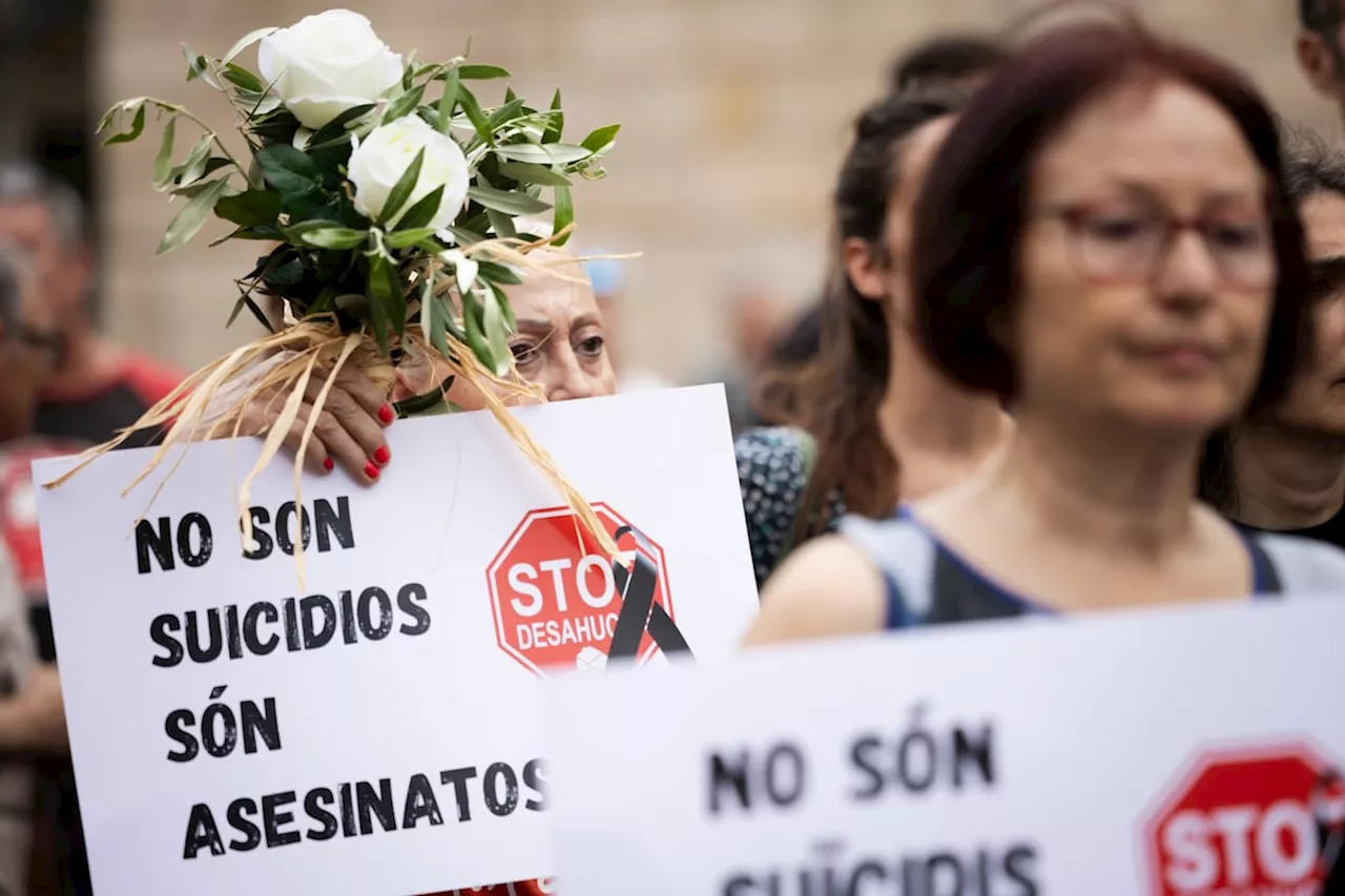 Las dos hermanas que se suicidaron en Barcelona se ven abocadas a un entierro de beneficencia