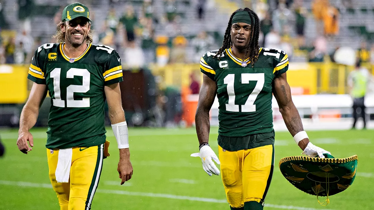 Aaron Rodgers says he 'can't wait to play' with former teammate Davante Adams 'again'