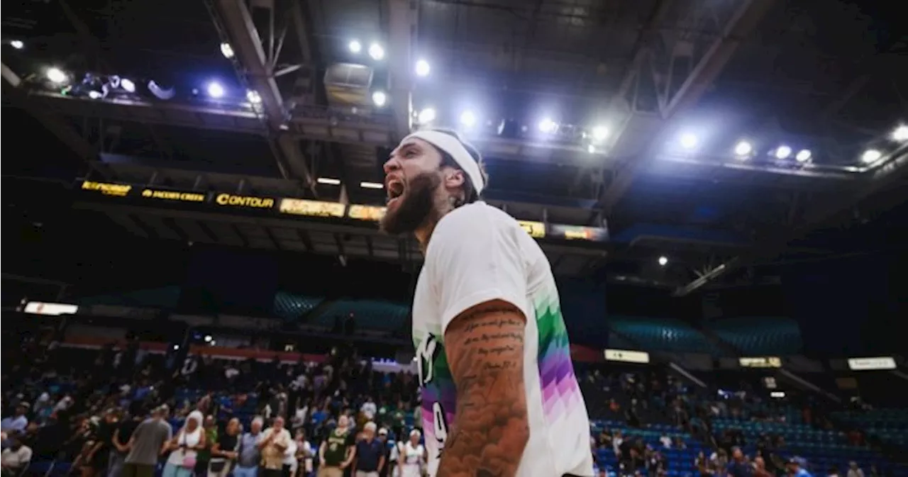 Saskatchewan Rattlers come out on top in night of reunions for Allen, Wright-Foreman