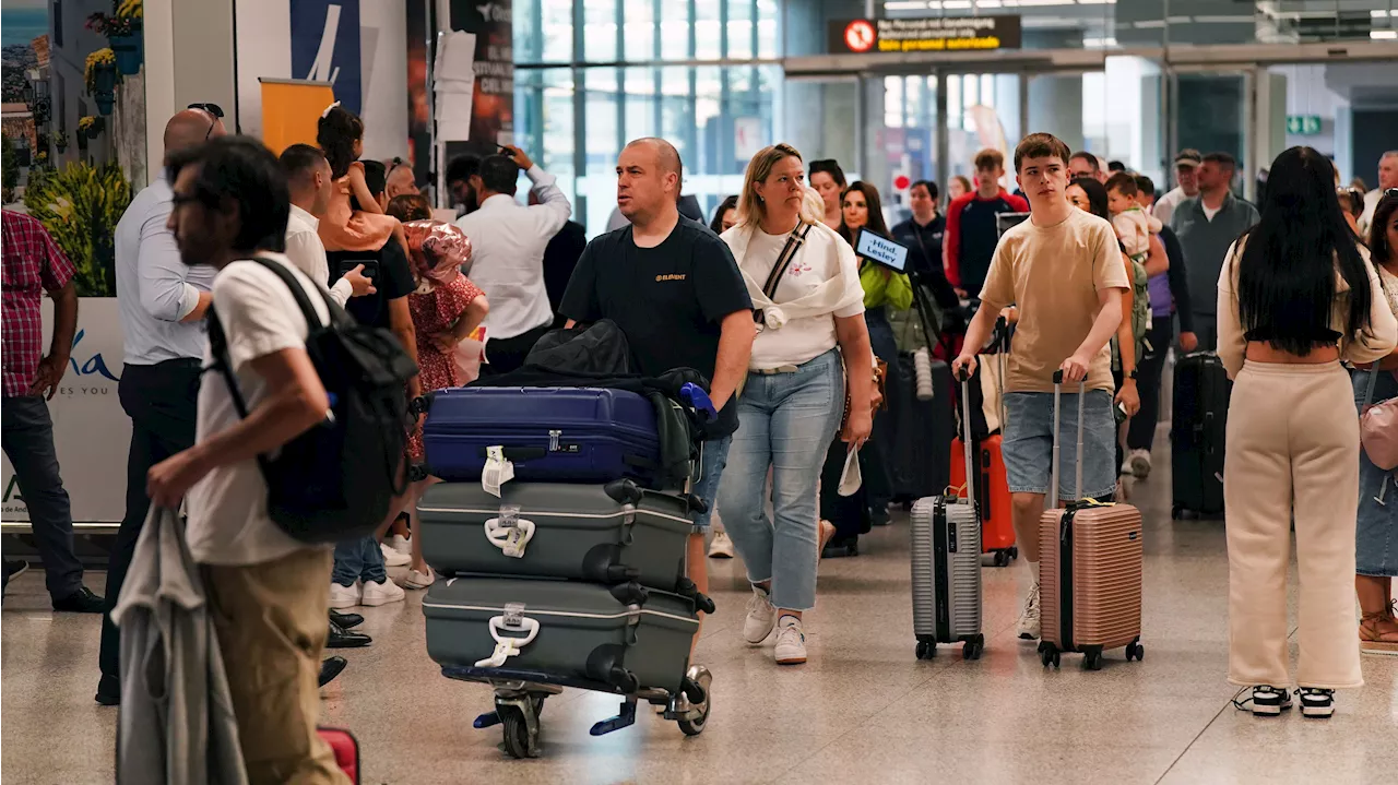 Los aeropuertos de Valencia y Alicante cierran junio como el mejor mes de su historia