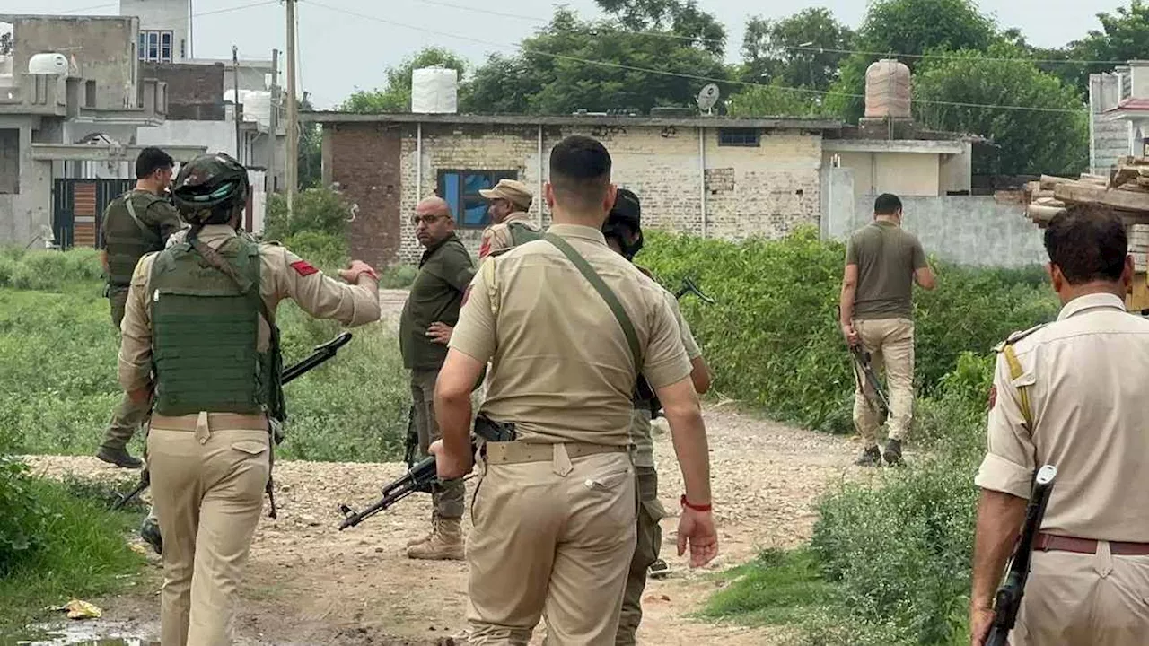 Jammu Terror Attack: आतंकी हमलों के बीच अखनूर और काना चक इलाके में देखे गए तीन संदिग्ध, बड़े पैमाने पर चलाया सर्च ऑपरेशन