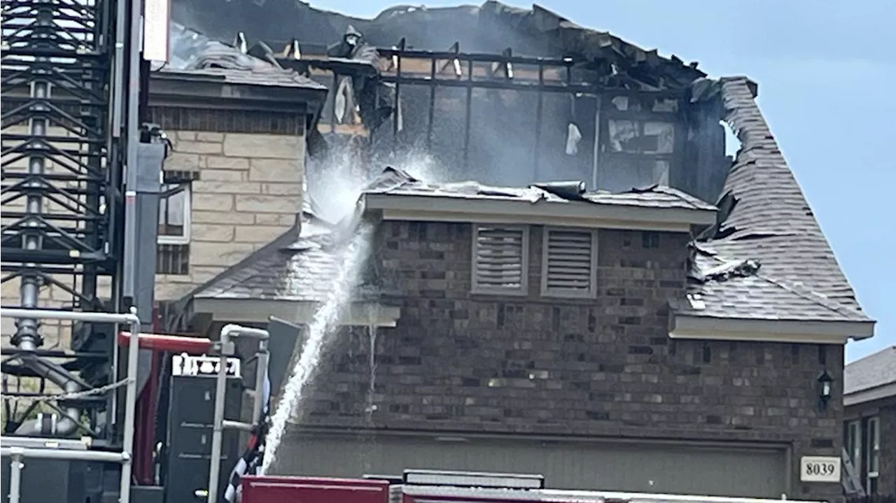 Lightning strike likely responsible for house fire in far west Bexar County, officials say