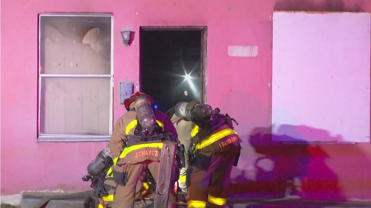 San Antonio firefighters knock down vacant house fire on north side, officials say