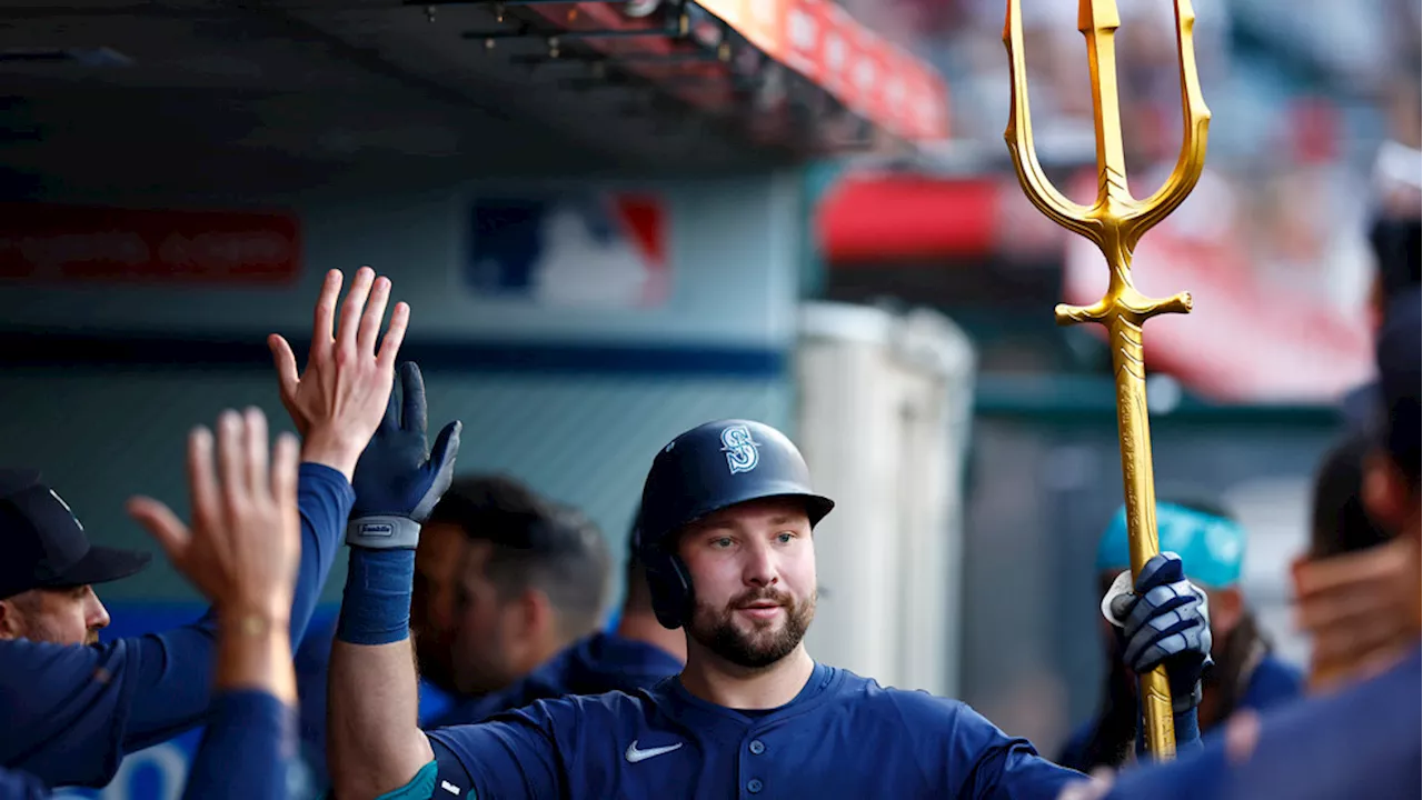 Cal Raleigh homers from each side of the plate again, Mariners rout Angels 11-0