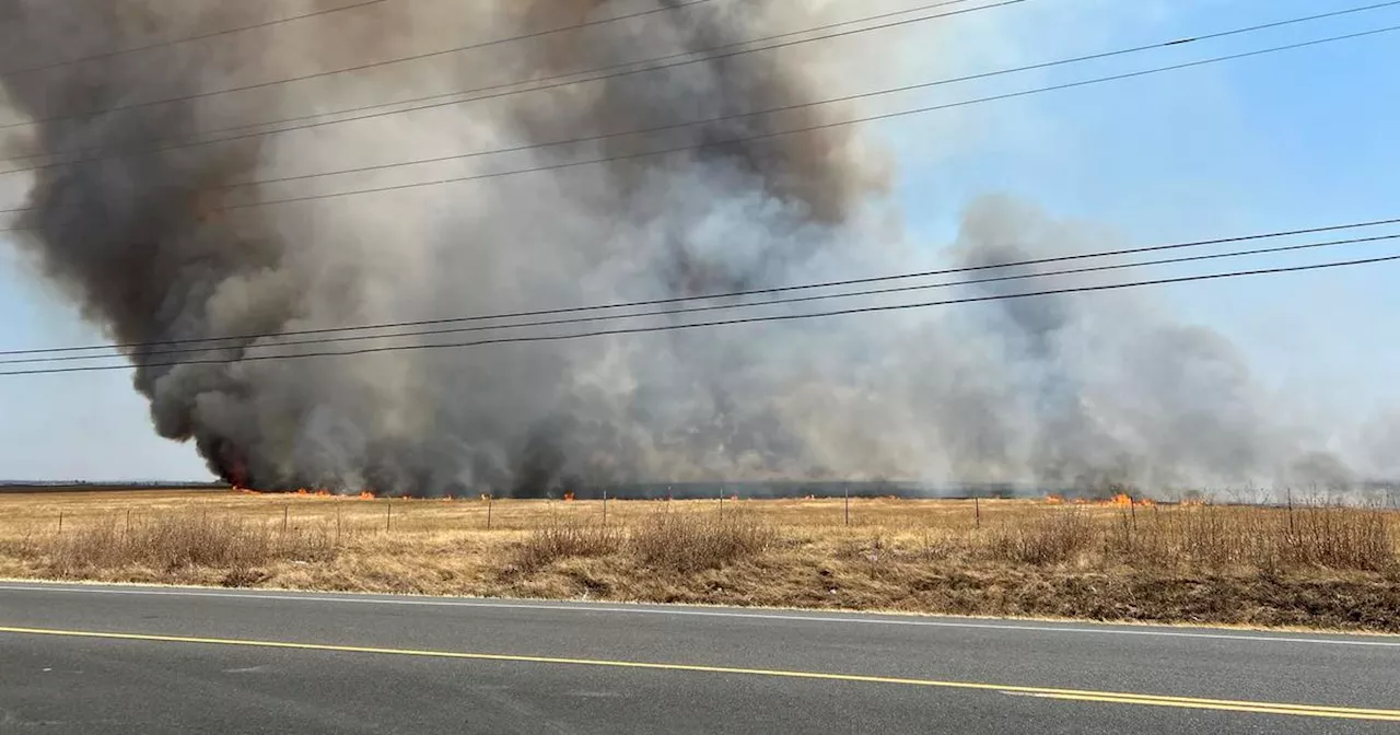 Evacuation warning lifted for Athens Fire in rural Placer County south of Lincoln