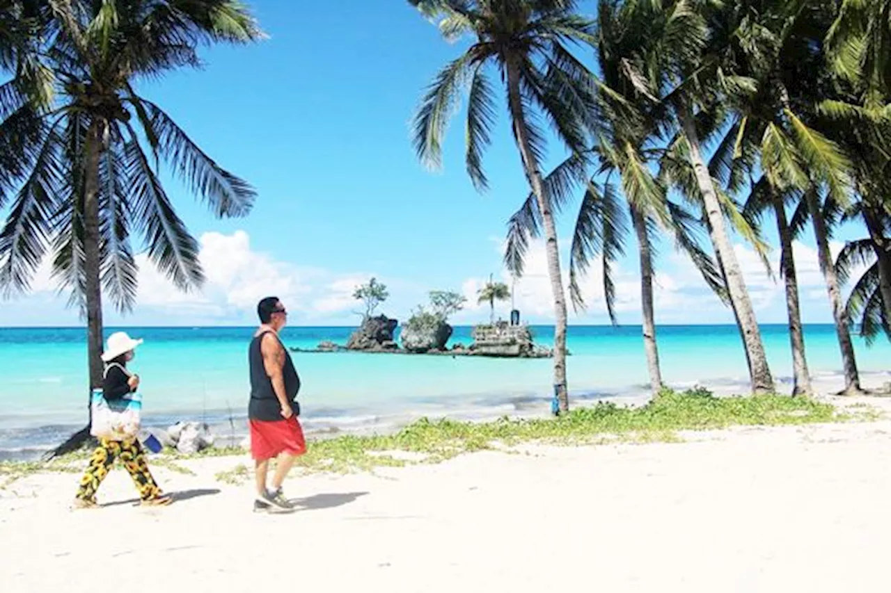 Number of foreign visitors in Boracay down due to reduced flights