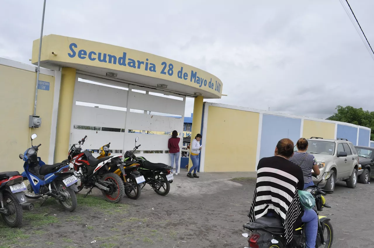 Pese a apoyo federal, denuncian que comedores siguen sin construirse en secundaria de Valle de Santiago