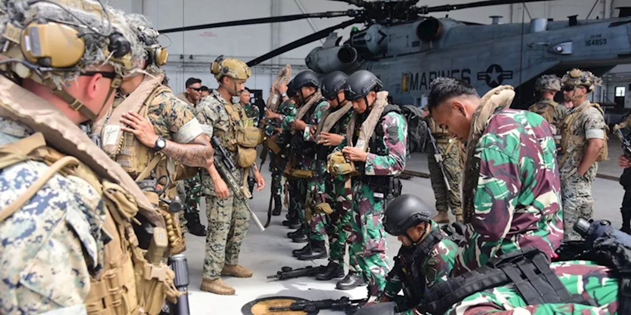 Marinir Assault Support Bersama US Marines