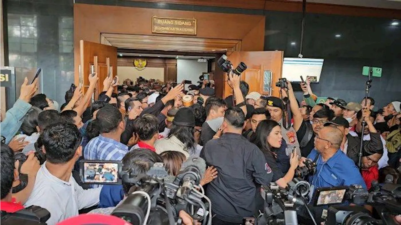 Juru kamera Kompas TV Dipukul dan Ditendang Pendukung SYL Usai Sidang, Korban Lapor Polisi